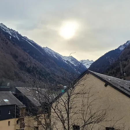 شقة Joli Vue Sur Les Montagnes Avec Balcon *