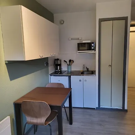 Apartament Joli Vue Sur Les Montagnes Avec Balcon