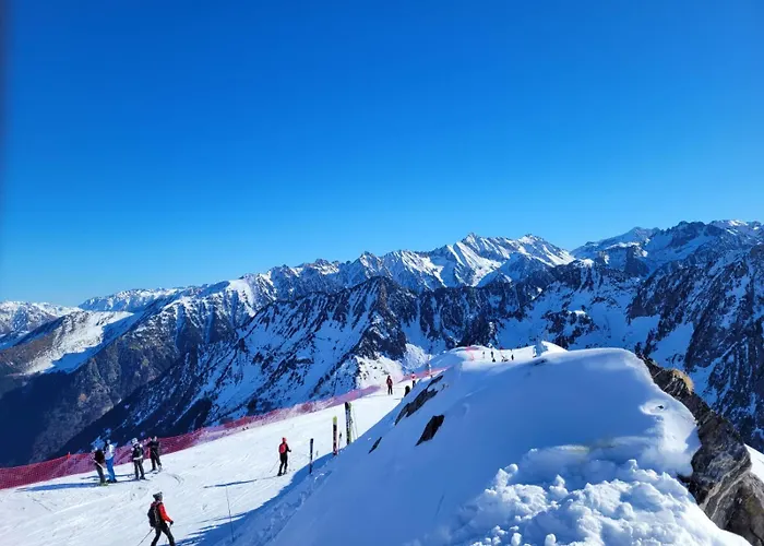 Apartment Joli Vue Sur Les Montagnes Avec Balcon